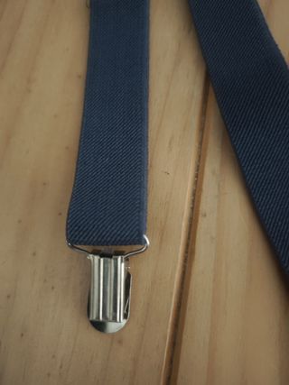 Conjunto tirantes, pajarita y ligas calcetines