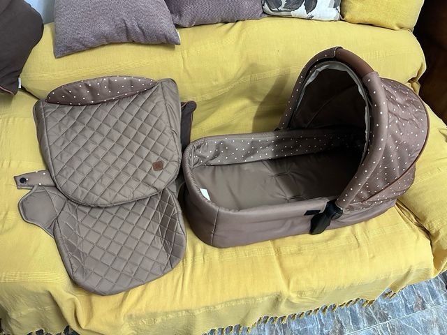 Carrito Kikkaboo Dotty 3 en 1 – Silla de paseo + C