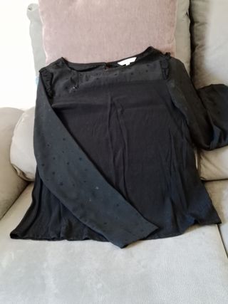 Blusa negra con estrellas
