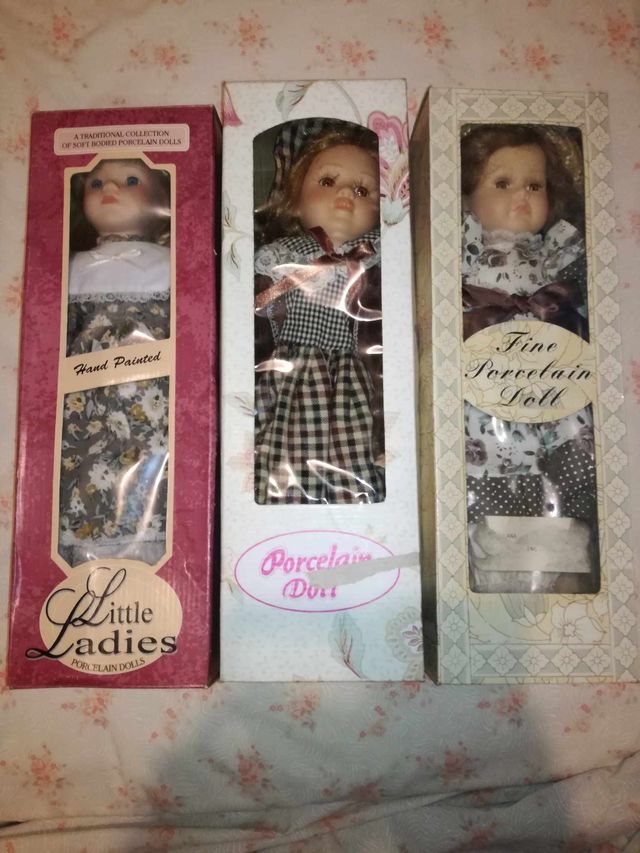 3 Bonecas de Porcelana Little Ladies