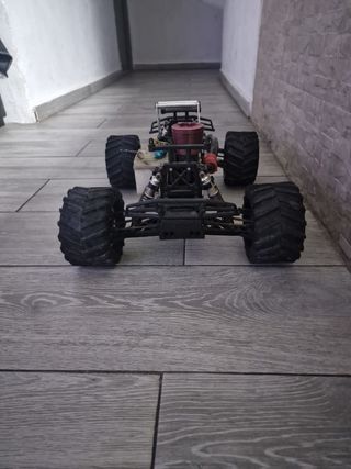 Coche RC gasolina y los pequeños de  regalo menos