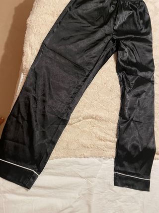 Pantalones de pijama de satén negro