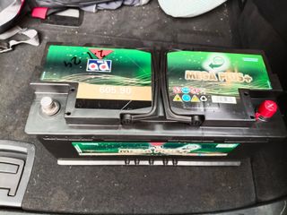 Batería Coche AGM 12V 105Ah 950A