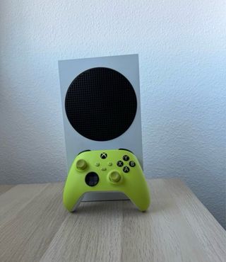 Xbox Series S 
