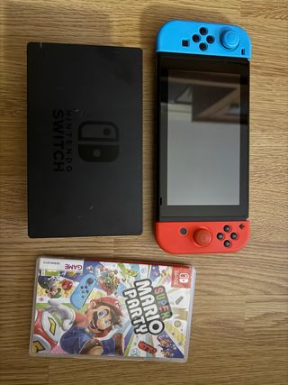 Nintendo Switch + Super Mario Party
