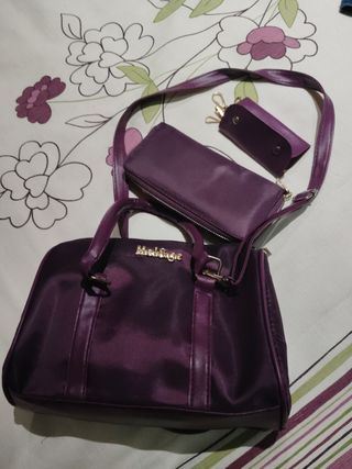 Bolso Morado con Cartera y Llavero