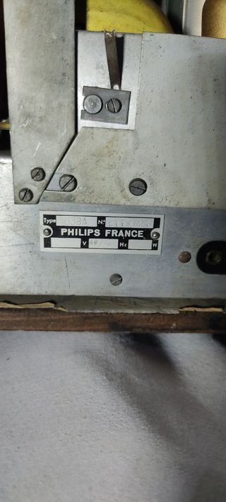 Radio antigua de válvulas