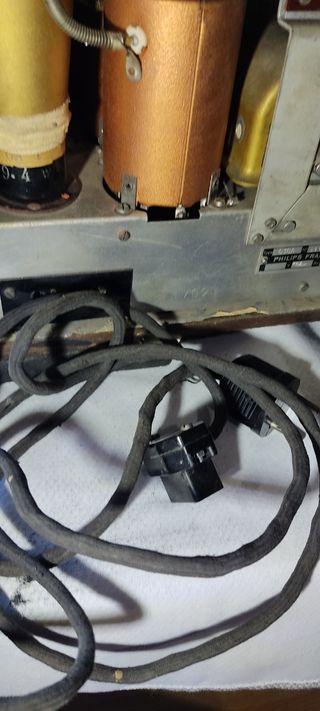 Radio antigua de válvulas