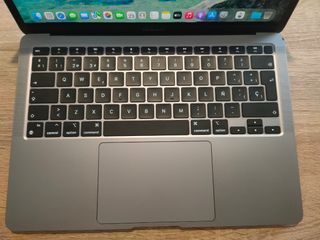 MACBOOK AIR M1 