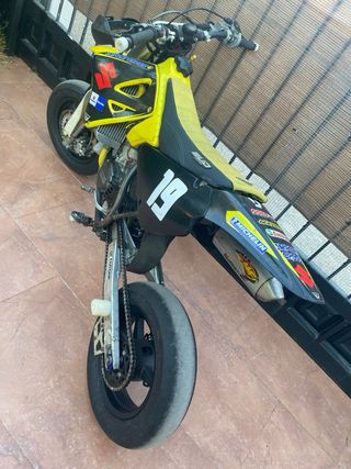 Suzuki RM85