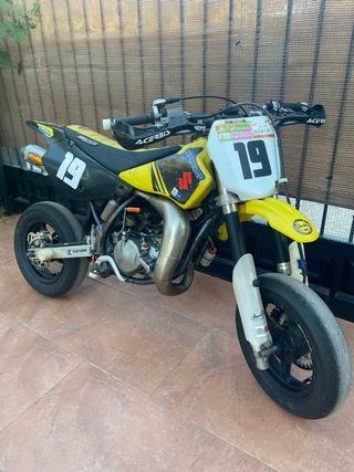 Suzuki RM85