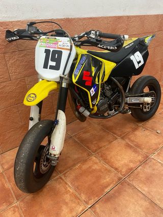 Suzuki RM85