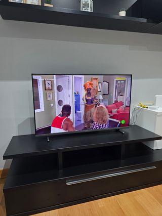 Televisión Philips Negra
43" pulgadas
