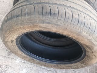 Neumático 205/60R16