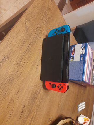Nintendo Switch OLED Mario Kart 8 Deluxe