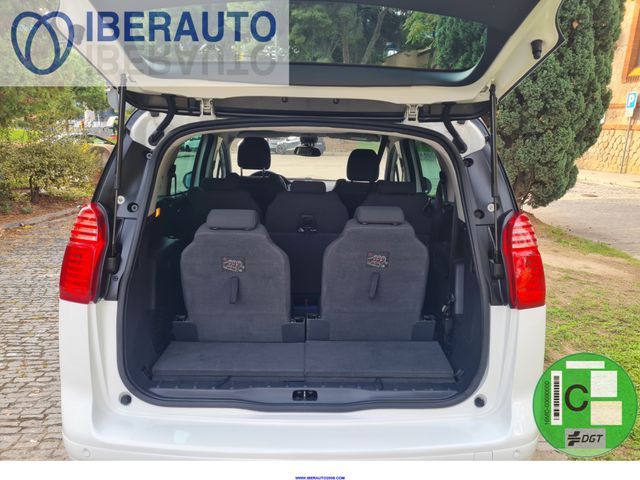 Peugeot 5008 2015