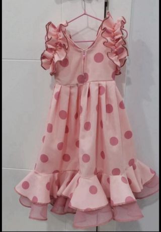 Traje de flamenca rosa lunares