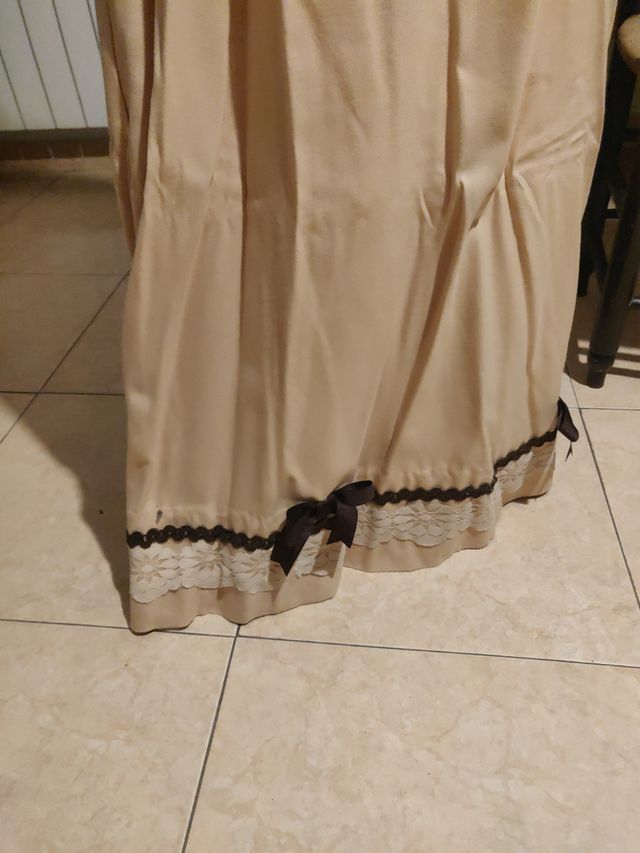 Conjunto principios S.XX beige y blanco