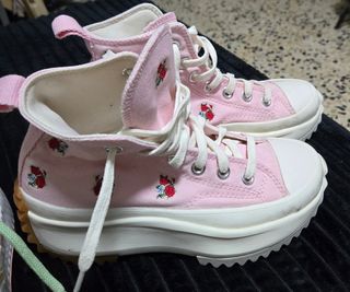 Zapatillas converse, rosas, rosas y verdes y azul 