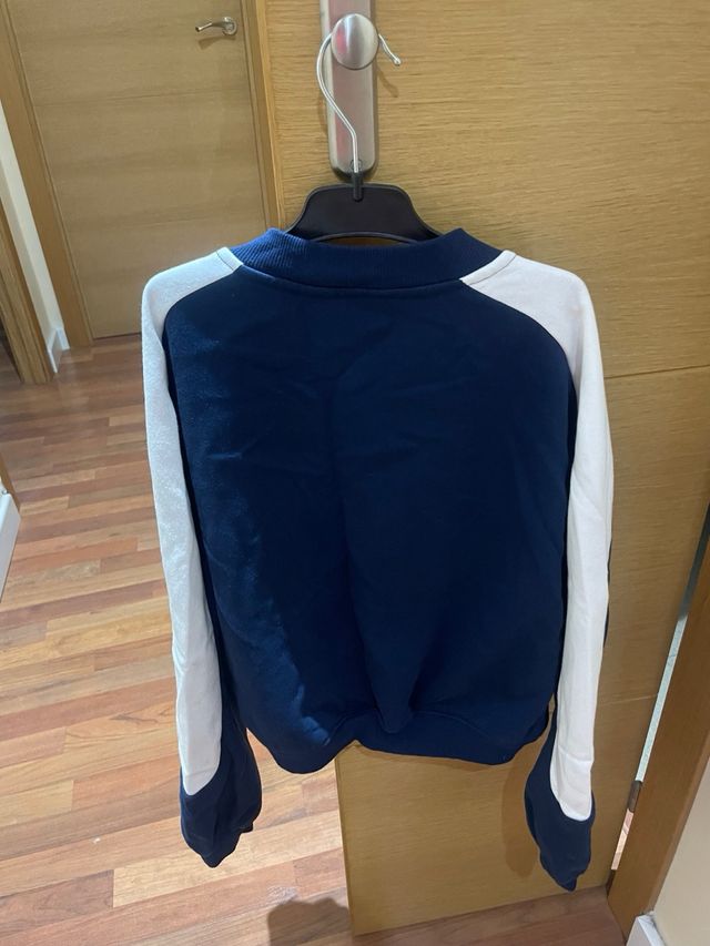 Sudadera H&M Botones Estrellas Talla 10-12
