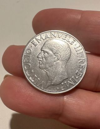 Moneta Italia 1 lira • 1942