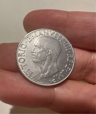 Moneta Italia 1 lira • 1942