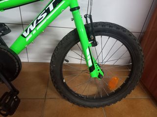 Bicicleta infantil verde WST