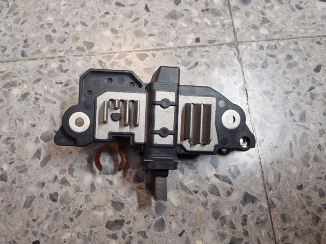 Regulador del alternador Mercedes W639