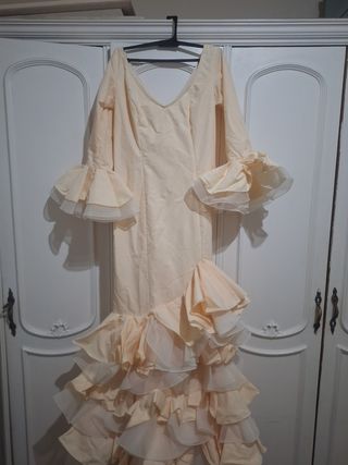 Traje de gitana beige y turquesa 