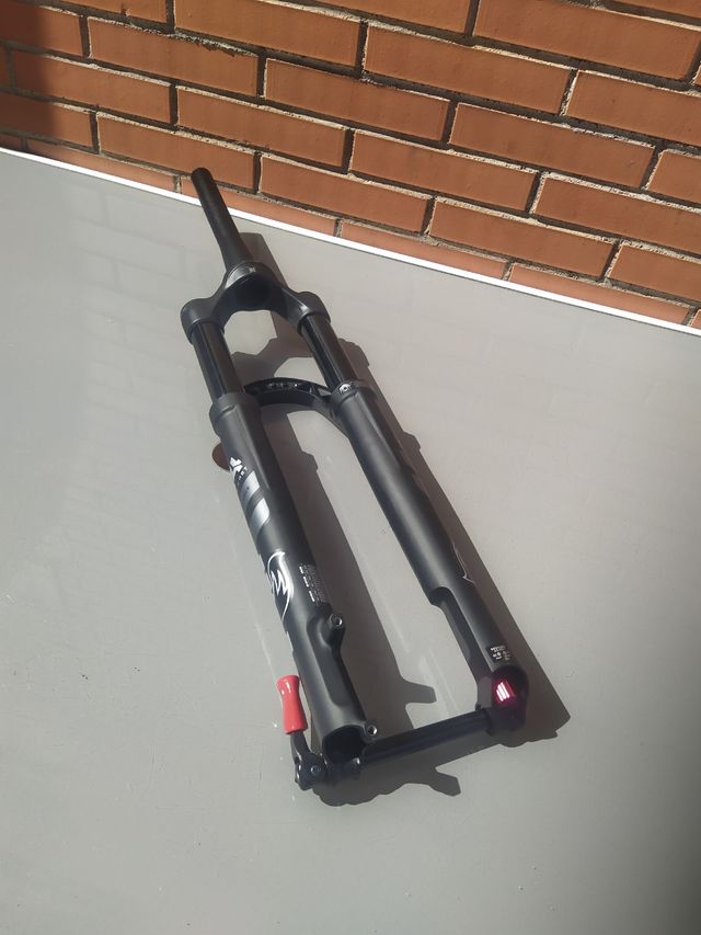 29" FOX34 SC Perf. 110mm Grip Remote Boost. 2025