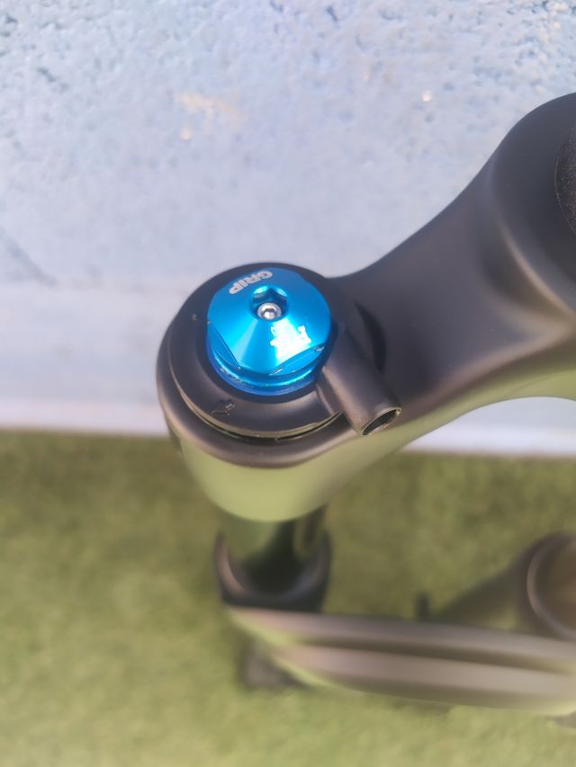 29" FOX34 SC Perf. 110mm Grip Remote Boost. 2025