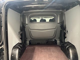 Renault Trafic Furgón Doble Cabina 27 L1 dci 88kW
