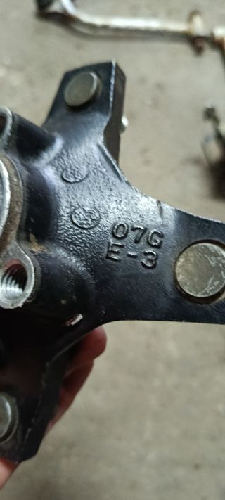 Crucetas delanteras LTZ