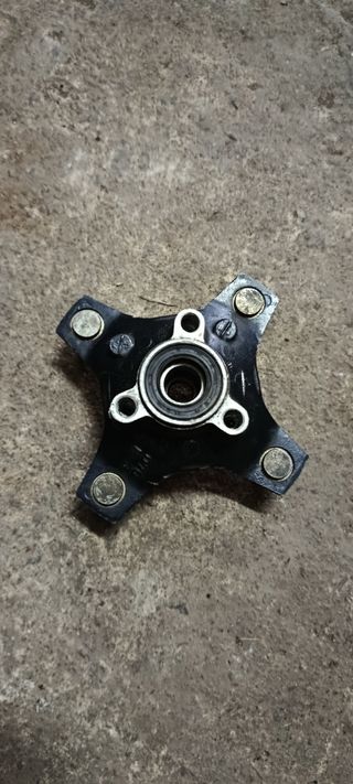 Crucetas delanteras LTZ