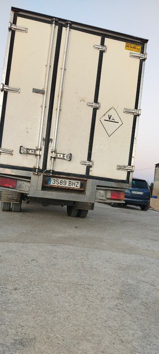 Camión Iveco muy buen estado