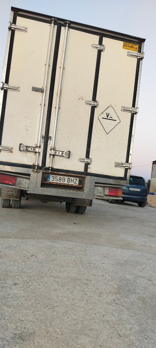 Camión Iveco muy buen estado