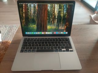 MACBOOK AIR 2020 i5/8GB RAM/512 SSD 