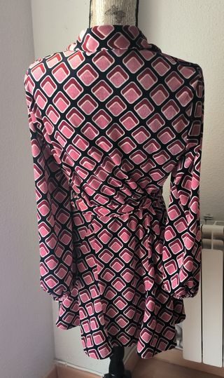 Vestido patrón geometríco Zara