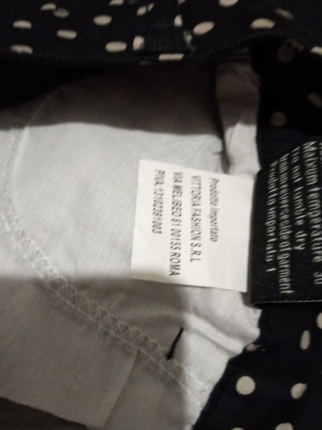 Pantaloni a pois e pantaloni a fantasia flireali