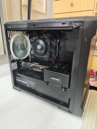 PC Gamer Ryzen 5 5600X RX 6700 XT 12GB