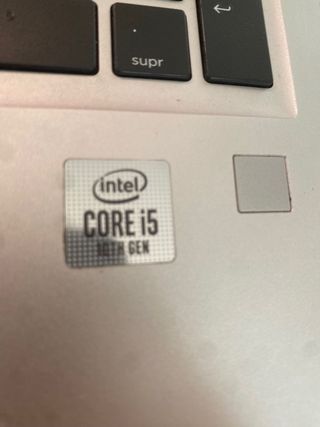 Ordenador HP 10th Gen Core i5 Plata y accesorios