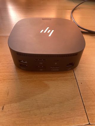 Ordenador HP 10th Gen Core i5 Plata y accesorios
