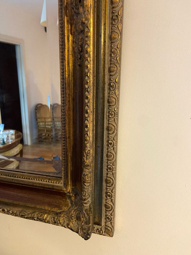 Espejo Biselado Marco Dorado