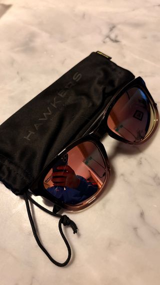 Gafas Hawkers Polarizadas Negras y Marrones