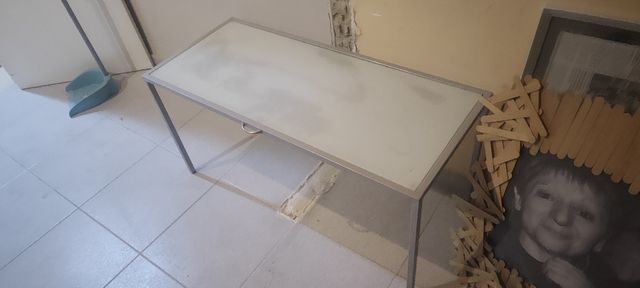 Mesa de centro cristal y metal gris