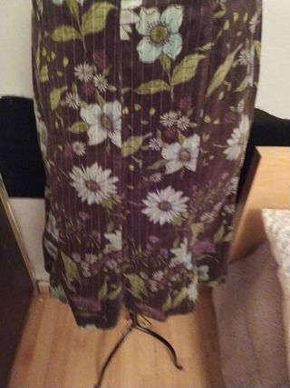 Falda micropana floral marrón