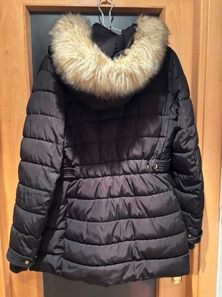 Chaquetón negro mujer con capucha