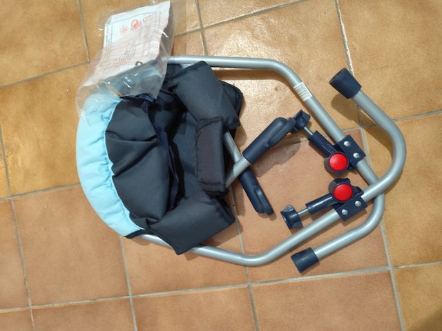 Trona de mesa portátil