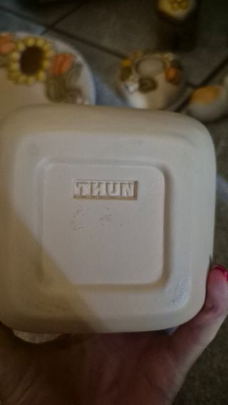 Scatola decorata con fiori