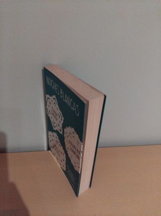 Noches blancas: Tres historias de amor inolvida...